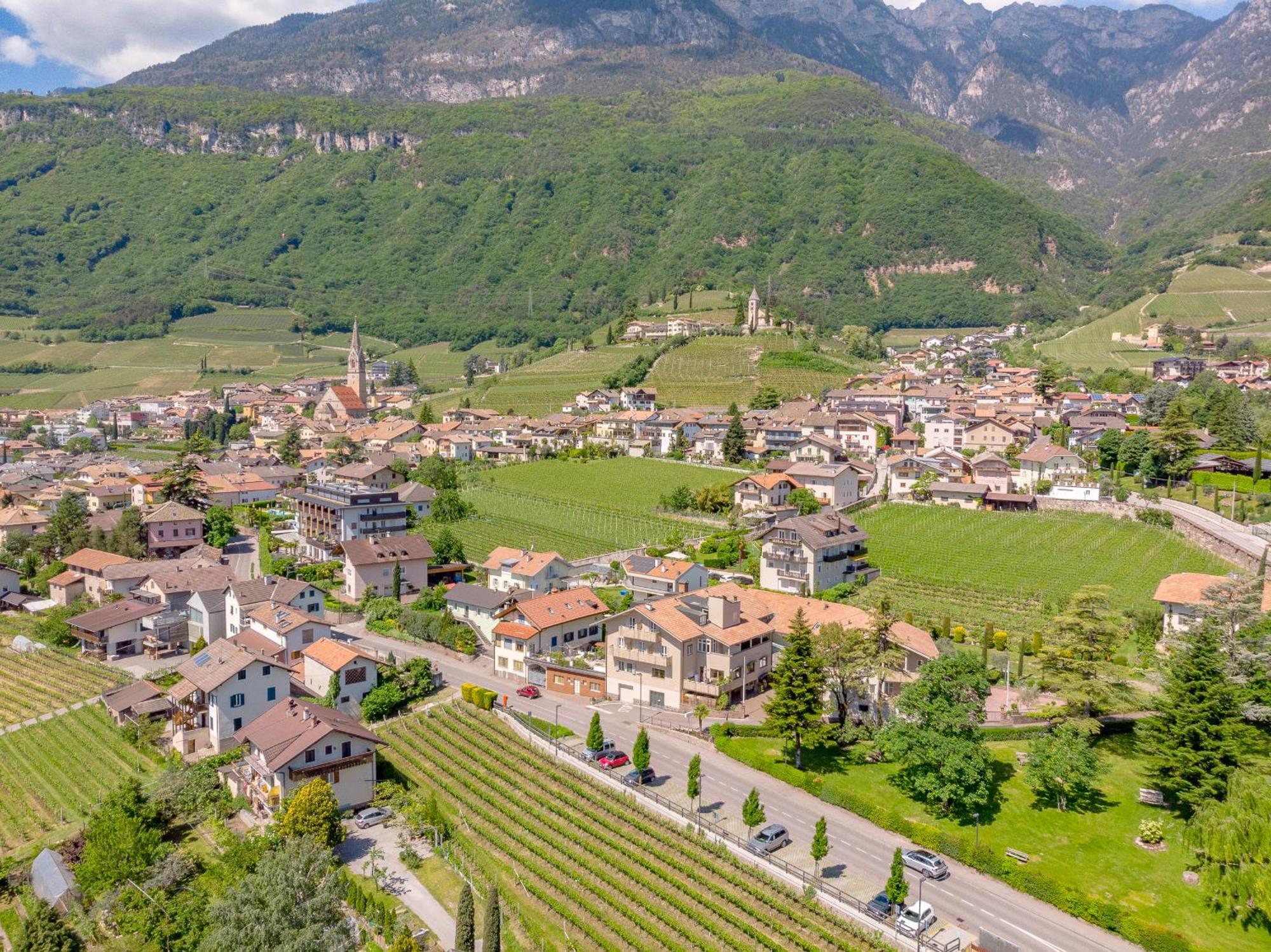 Tirolerin Garni Hotel Termeno Zewnętrze zdjęcie